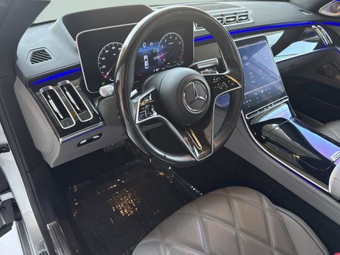 Certified 2022 Mercedes-Benz Maybach S 580 4MATIC image 41