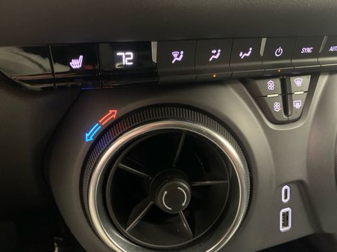 Used 2024 Chevrolet Blazer LT w/ Convenience Package FWD image 31