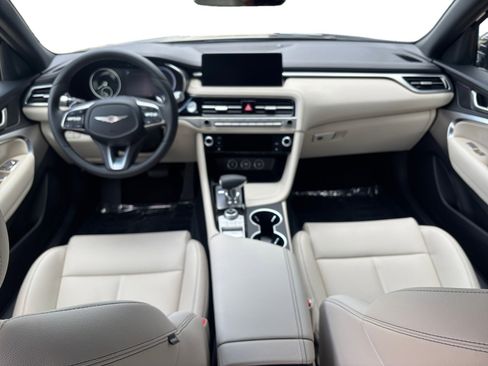 Used 2026 Genesis G70 2.5T image 10