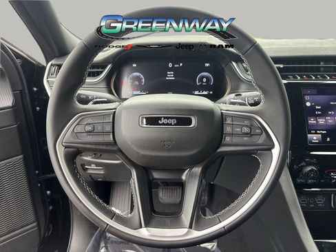 New 2025 Jeep Grand Cherokee Laredo image 26