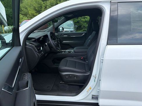 New 2026 GMC Acadia Elevation w/ Elevation Premium Package AWD/4WD image 10
