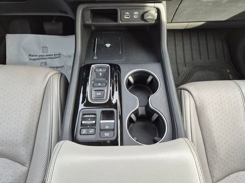 Used 2023 Honda Pilot Elite image 40