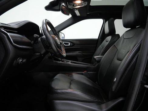 Used 2022 Jeep Compass High Altitude AWD/4WD image 13