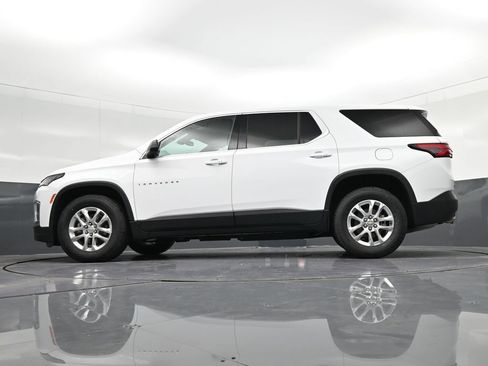 Used 2023 Chevrolet Traverse LS FWD image 31