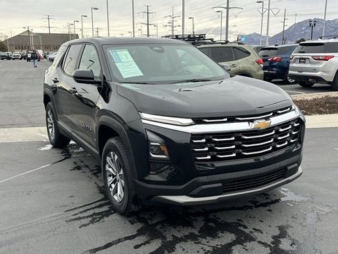 Certified 2025 Chevrolet Equinox LT image 29