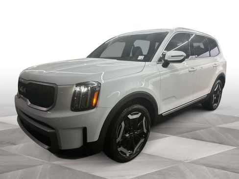 Certified 2024 Kia Telluride EX w/ EX Captain's Chair Package image 1
