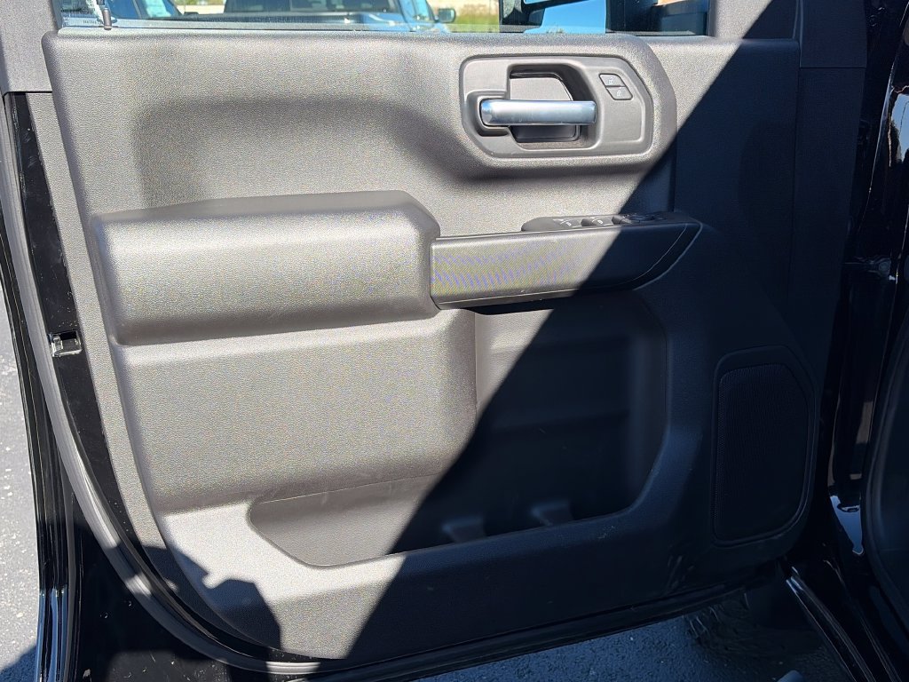 Used 2026 Chevrolet Silverado 2500 Custom w/ Custom Value Package AWD/4WD image 15
