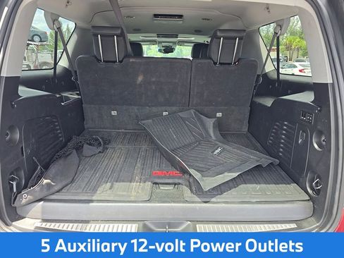 Used 2020 GMC Yukon XL SLT w/ Premium Edition RWD image 17