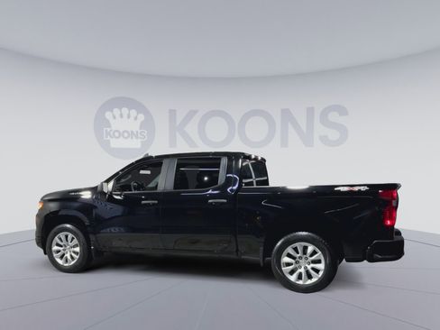 Used 2023 Chevrolet Silverado 1500 Custom image 2