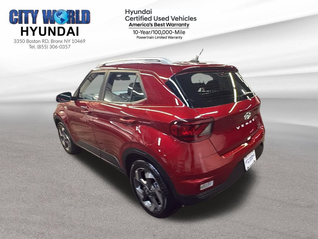 Used 2025 Hyundai Venue Limited FWD image 3
