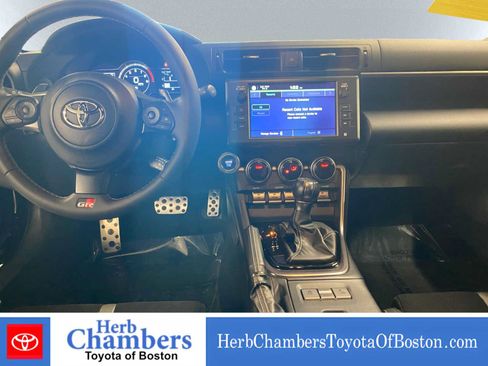 Used 2024 Toyota GR86 Premium RWD image 5