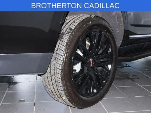 Used 2023 GMC Yukon Denali AWD/4WD image 15