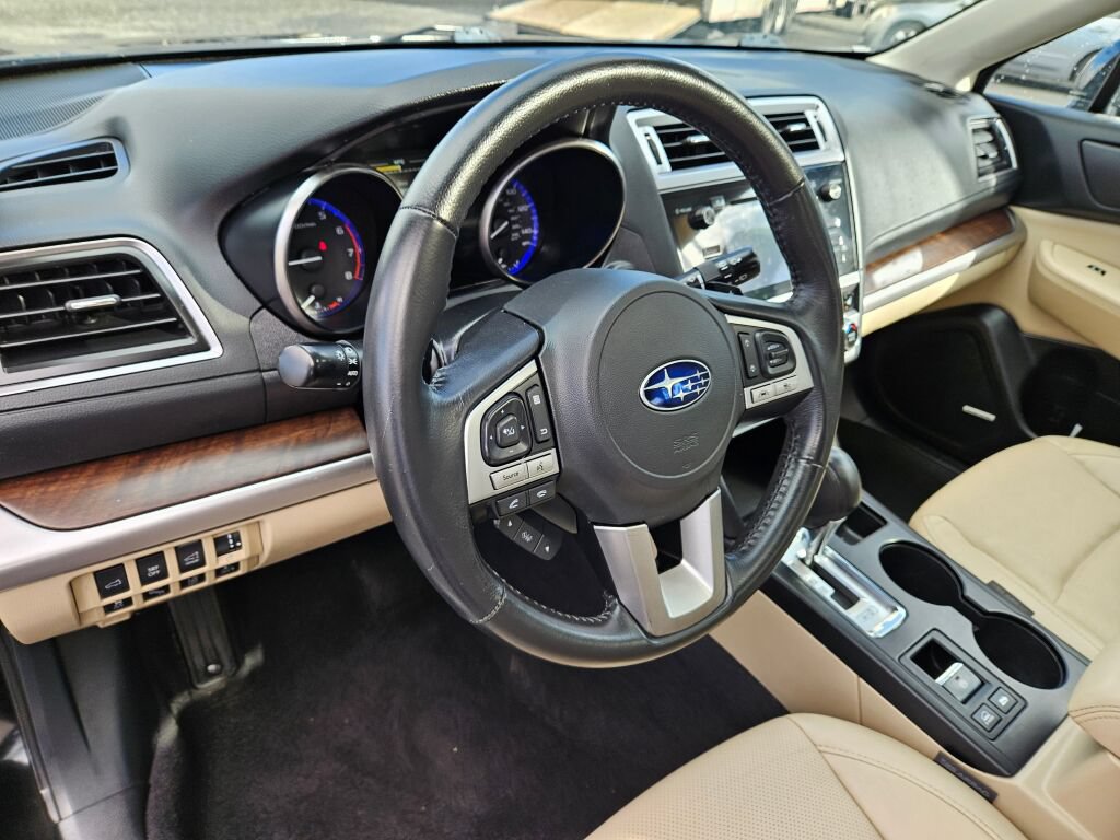 Used 2017 Subaru Outback 2.5i Limited AWD/4WD image 18