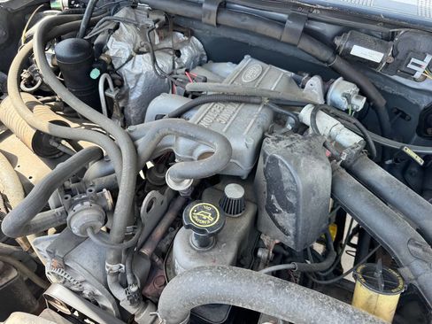 Used 1995 Ford F150 4x4 Regular Cab image 16