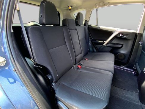 Used 2014 Toyota RAV4 XLE FWD image 19