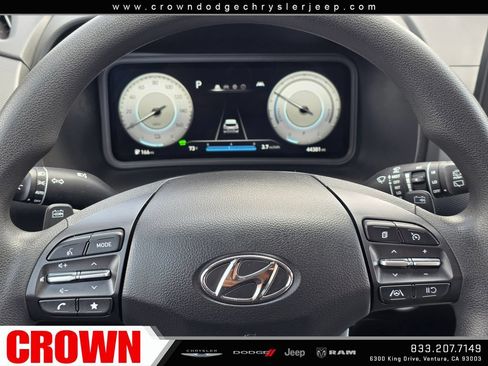 Used 2023 Hyundai Kona SE FWD image 31