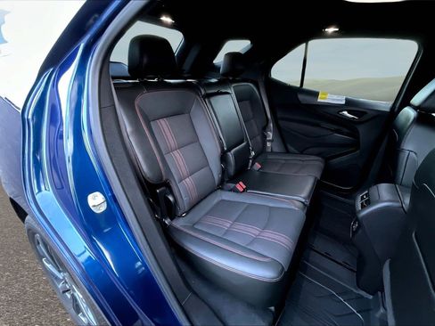 Used 2023 Chevrolet Equinox RS image 16