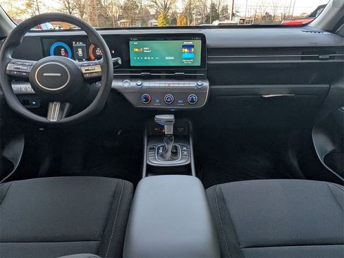 New 2026 Hyundai Kona SE image 5
