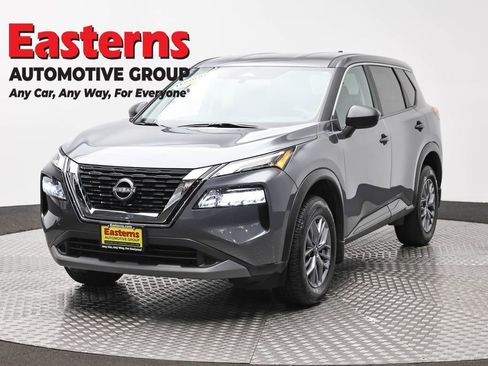 Used 2023 Nissan Rogue S AWD/4WD image 1