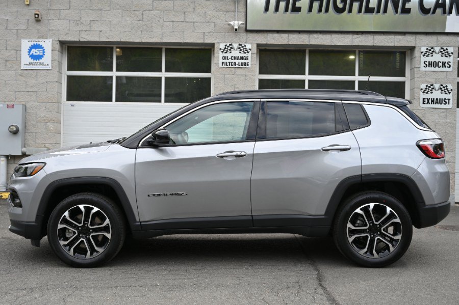 Used 2024 Jeep Compass Limited AWD/4WD image 2