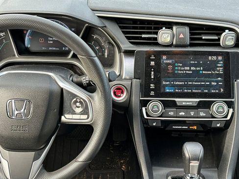 Used 2017 Honda Civic EX-T image 9
