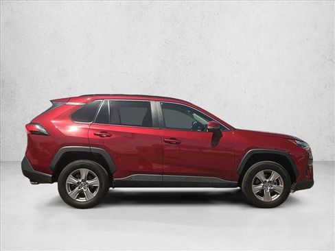 Used 2025 Toyota RAV4 XLE FWD image 4