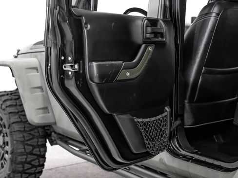 Used 2017 Jeep Wrangler Unlimited Sport w/ Quick Order Package 24S AWD/4WD image 48