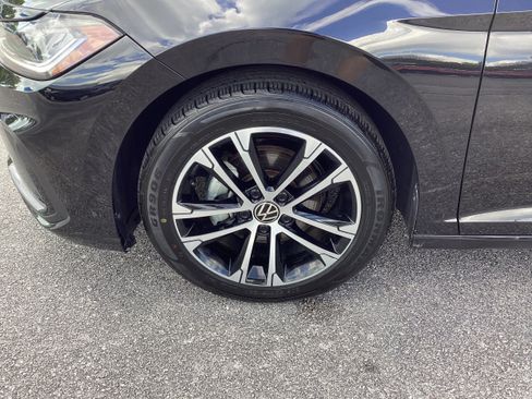 Used 2025 Volkswagen Jetta Sport FWD image 9