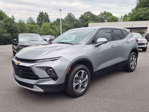 Used 2023 Chevrolet Blazer LT w/ Driver Confidence Package FWD image 7