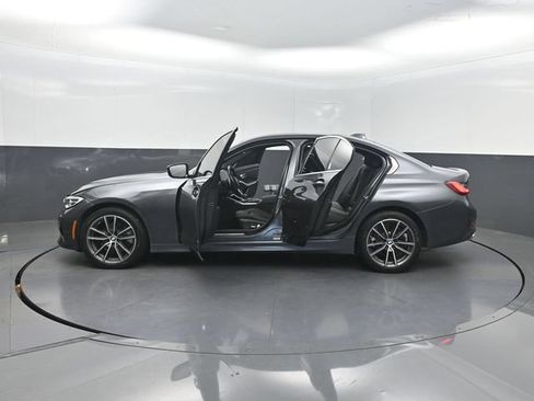 Used 2021 BMW 330i xDrive Sedan w/ Premium Package AWD/4WD image 33