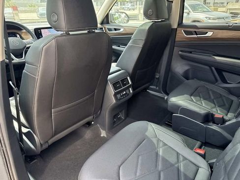 New 2026 Volkswagen Atlas SE FWD image 10