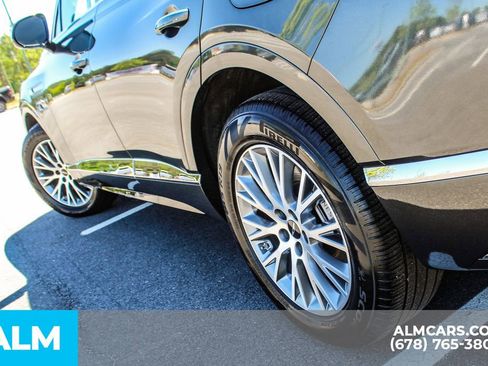 Used 2025 Genesis GV80 2.5T Standard AWD/4WD image 15