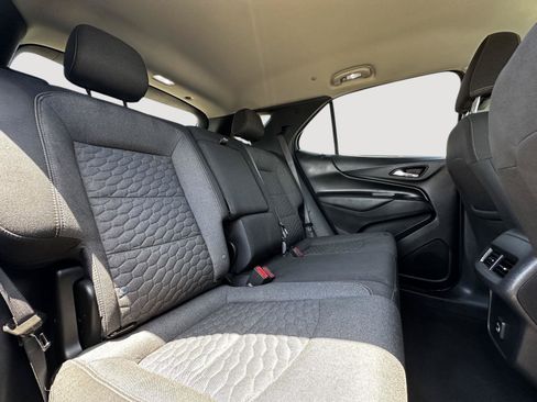 Used 2021 Chevrolet Equinox LT AWD/4WD image 24