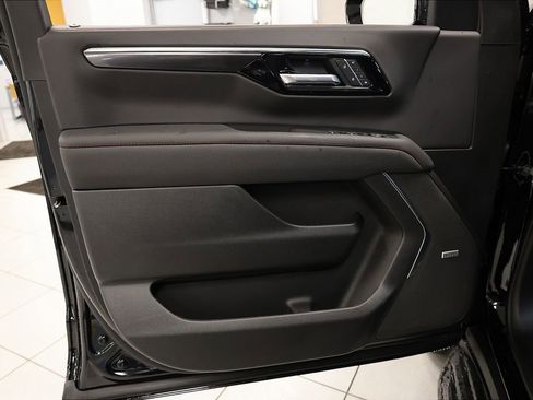 New 2026 Chevrolet Suburban RST w/ Comfort Package AWD/4WD image 15