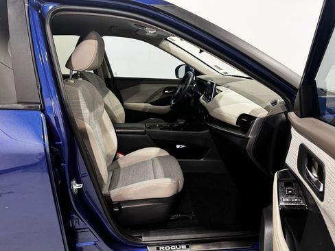 Used 2023 Nissan Rogue SV image 22