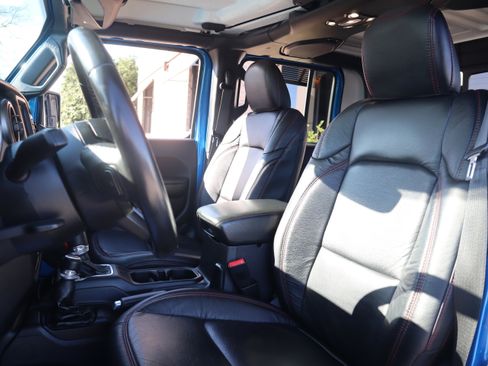 Used 2021 Jeep Gladiator Sport image 26