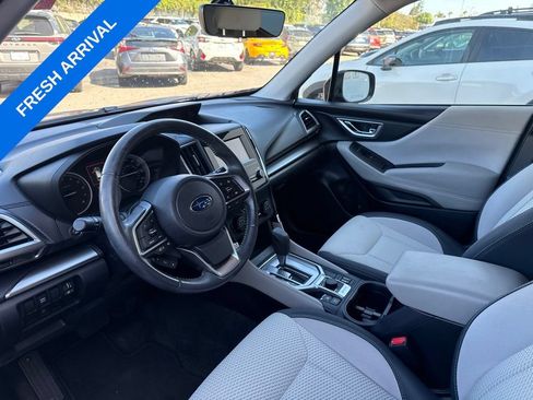 Used 2024 Subaru Forester Premium AWD/4WD image 3