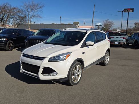 Used 2016 Ford Escape Titanium w/ Equipment Group 301A image 2