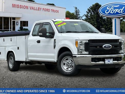 Used 2017 Ford F350 XL w/ Power Equipment Group image 1