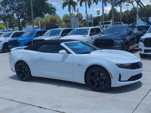 Used 2024 Chevrolet Camaro LT RWD image 3