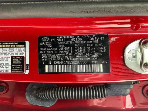 Certified 2025 Hyundai Kona SEL AWD/4WD image 19
