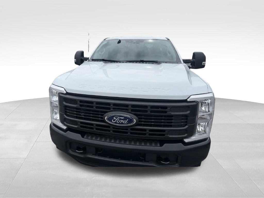 Used 2026 Ford F350 XL RWD image 2