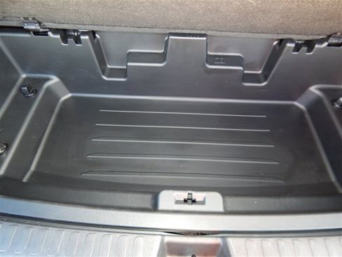 Used 2025 Chevrolet Traverse RS AWD/4WD image 13