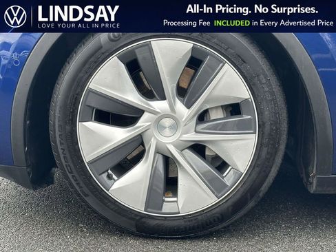 Used 2021 Tesla Model Y Long Range image 8