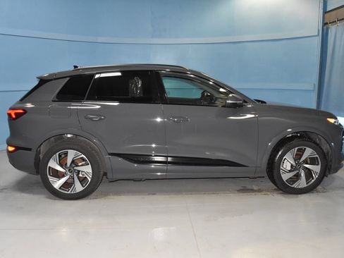 Used 2025 Audi Q6 e-tron Premium Plus AWD/4WD image 20