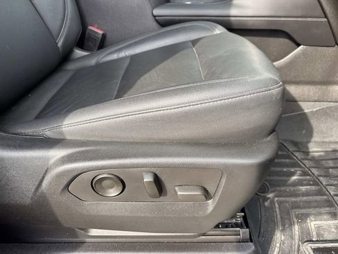 Used 2021 Chevrolet Tahoe LT image 12