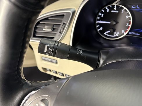 Certified 2024 Nissan Murano Platinum w/ Cargo Package image 17