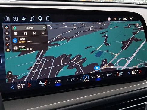 Certified 2026 Chevrolet Traverse LT AWD/4WD image 5