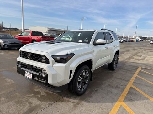 New 2026 Toyota 4Runner TRD Sport image 3