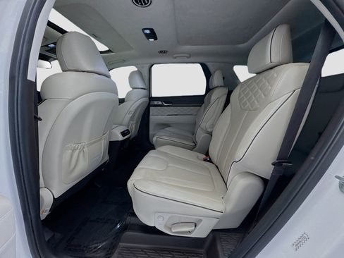 Used 2020 Hyundai Palisade Limited FWD image 16
